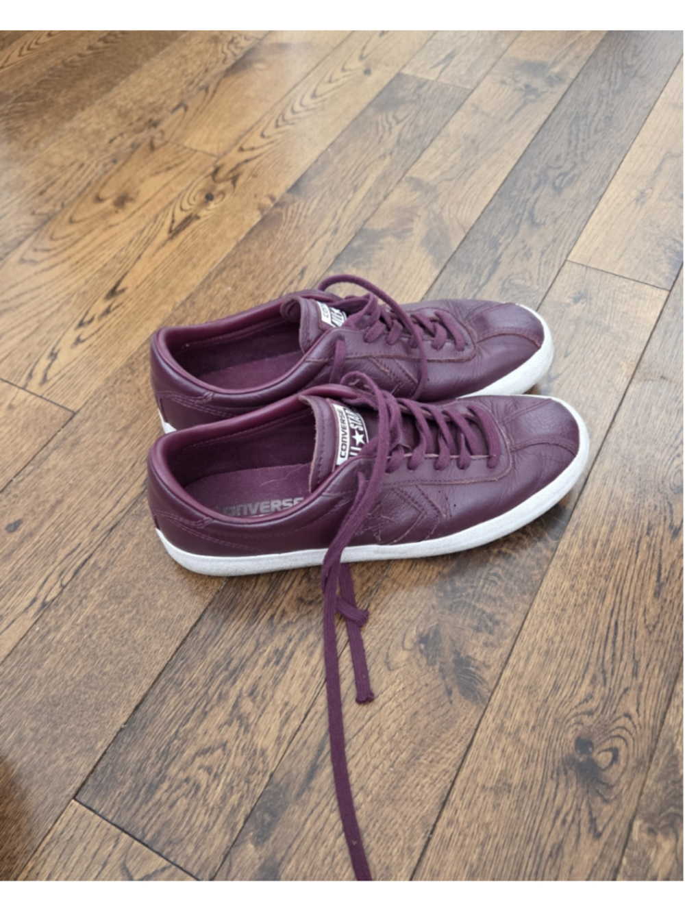 Converse Leather Sneakers in Burgundy/ Wine Size Mens 6.5, Wmns 8